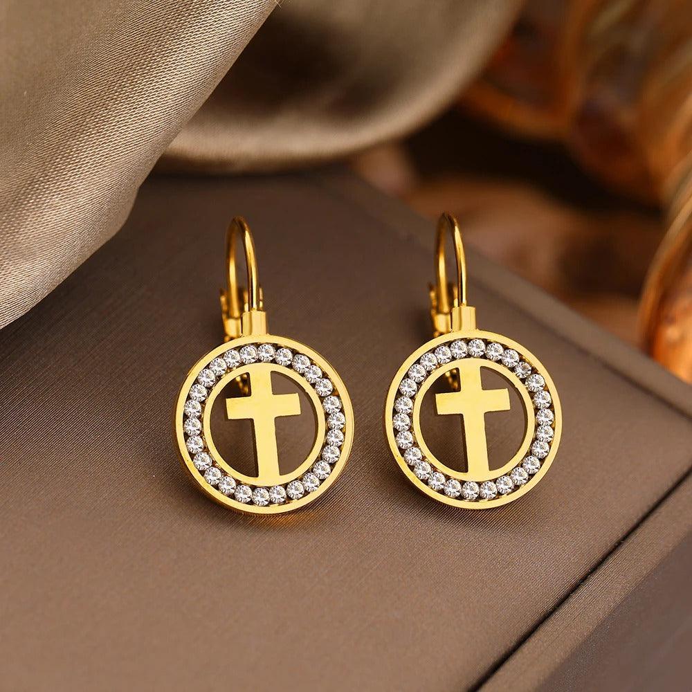 boucle d'oreille tendance croix
